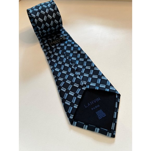 Vintage Lanvin Paris Designer 100% Silk Necktie Blue 60x3.5” - Picture 2 of 4